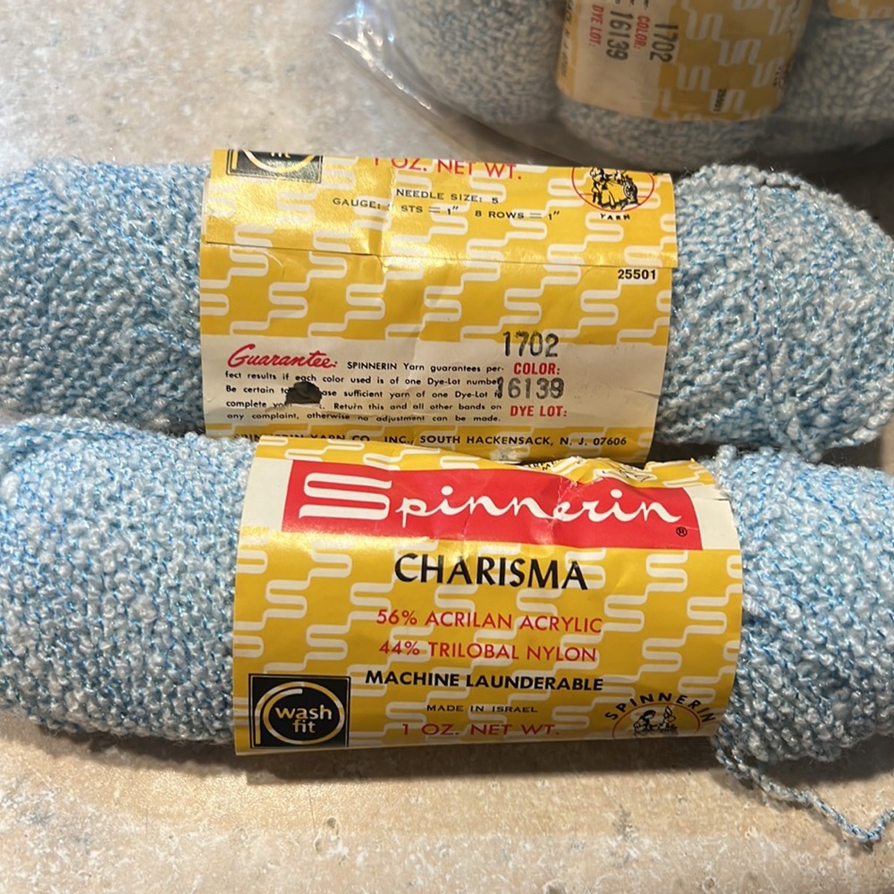 Spinnerin Charisma Acrylic/Nylon 1oz Yarn (16 count ) - Picture 2 of 4